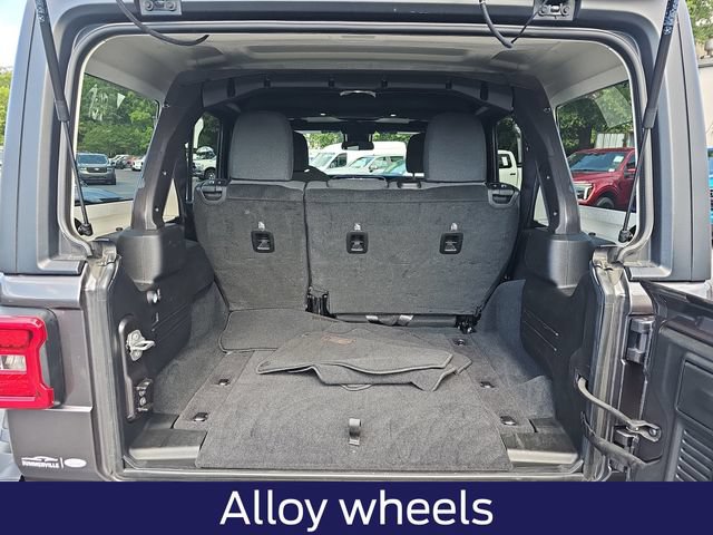 Used 2025 Jeep Wrangler Unlimited Rubicon AWD/4WD image 14