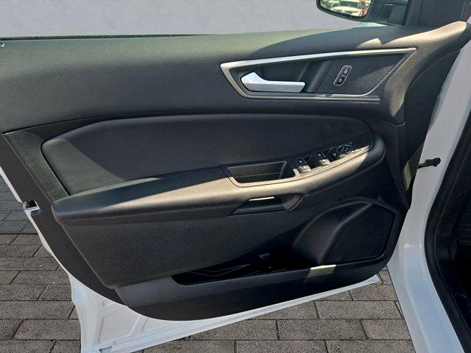Certified 2024 Ford Edge SEL w/ Convenience Package AWD/4WD image 10