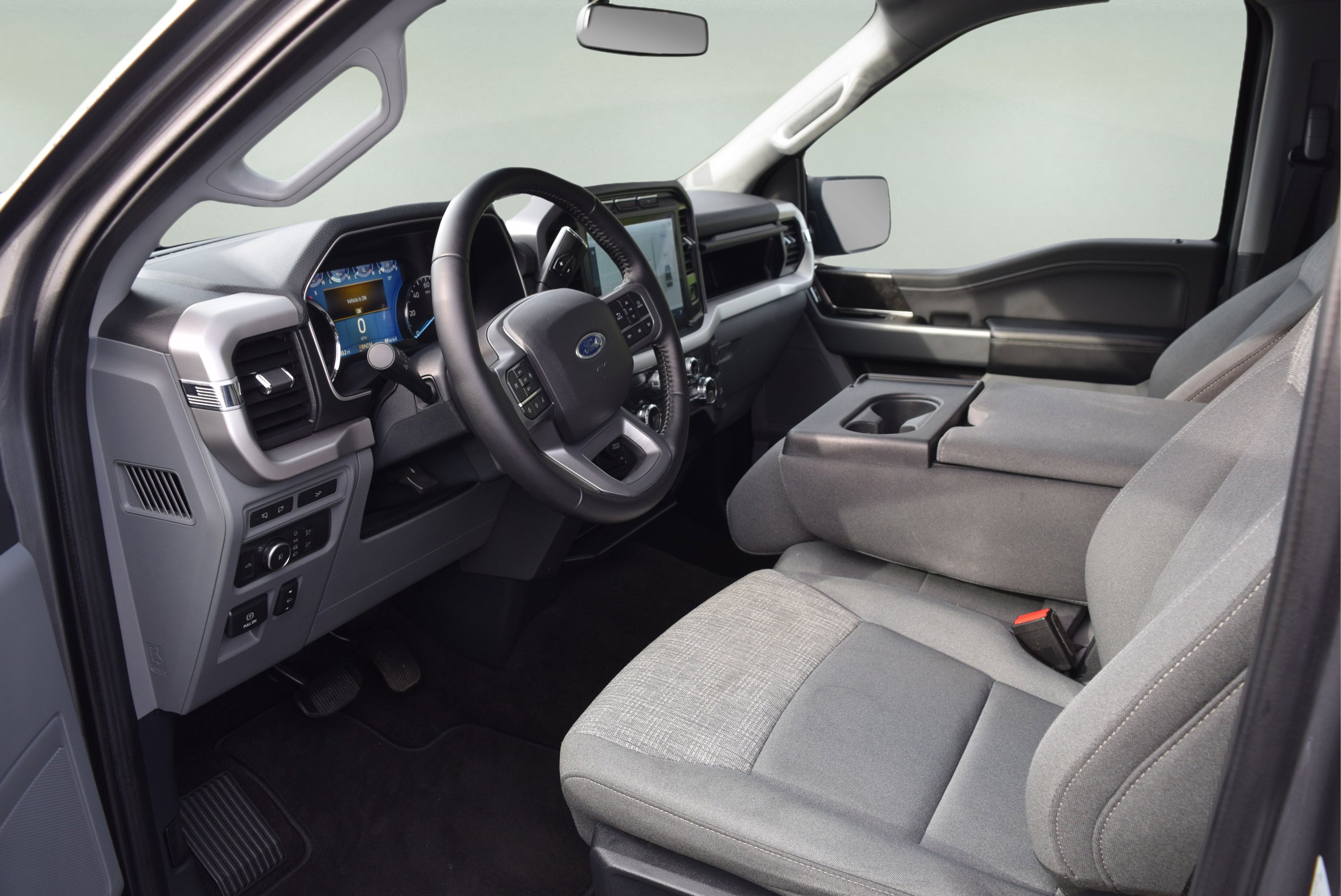 Certified 2022 Ford F150 XLT w/ Equipment Group 302A High image 10