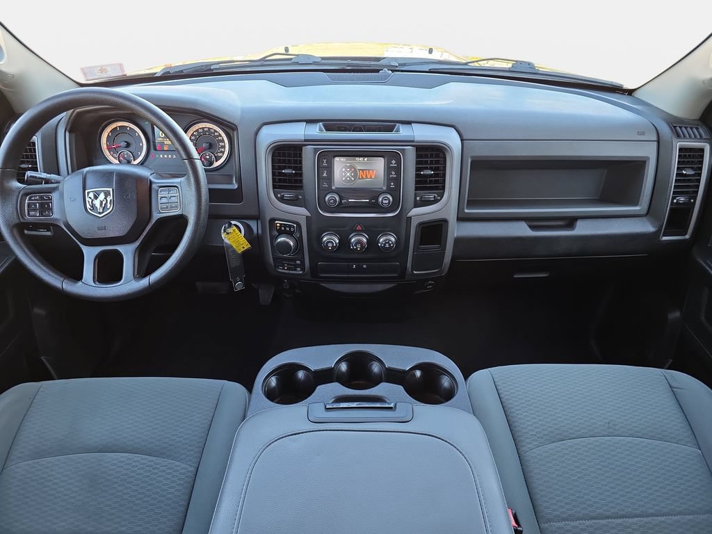 Used 2017 RAM 1500 Express w/ Express Value Package AWD/4WD image 9