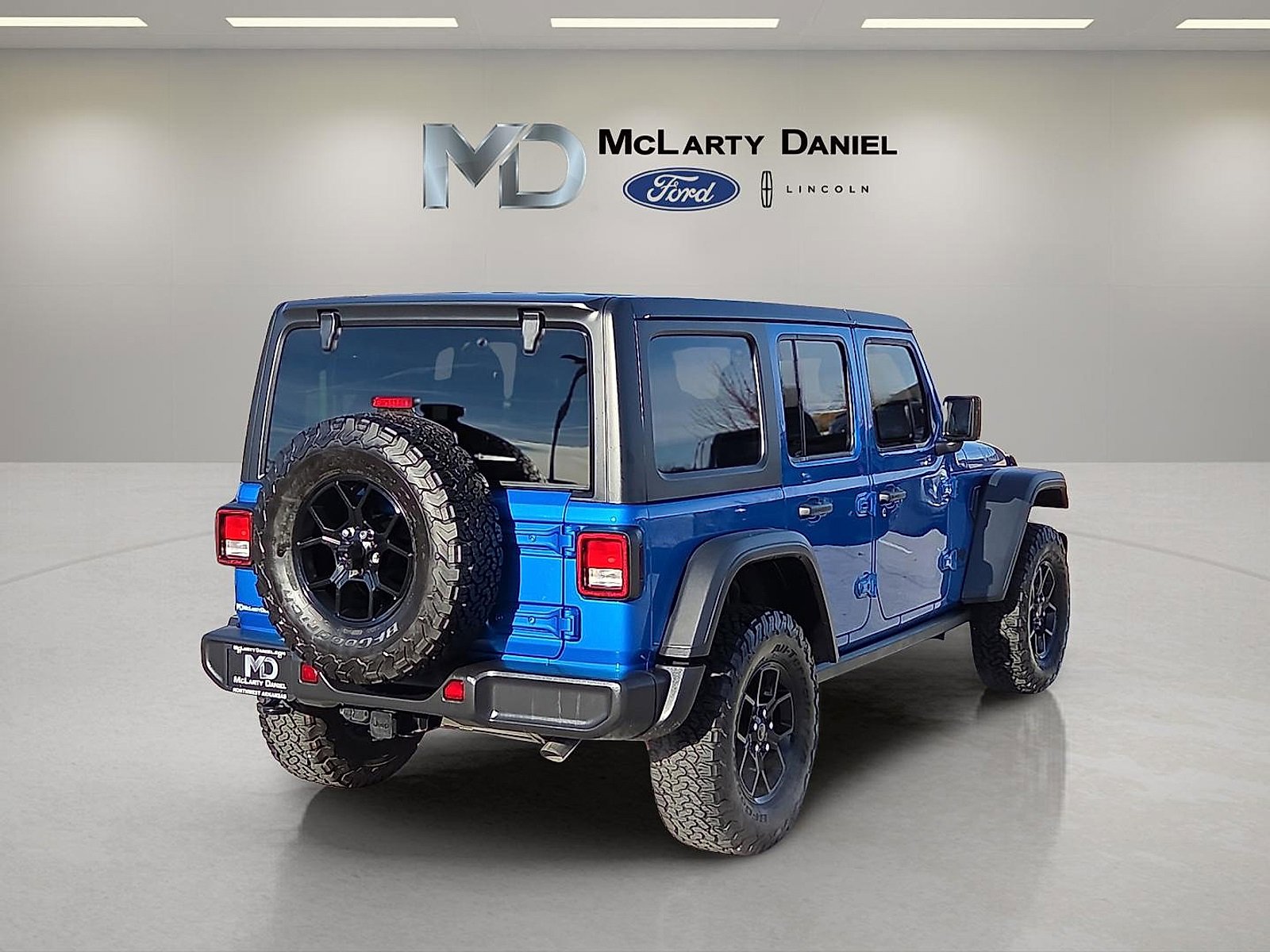 Used 2024 Jeep Wrangler Willys image 5