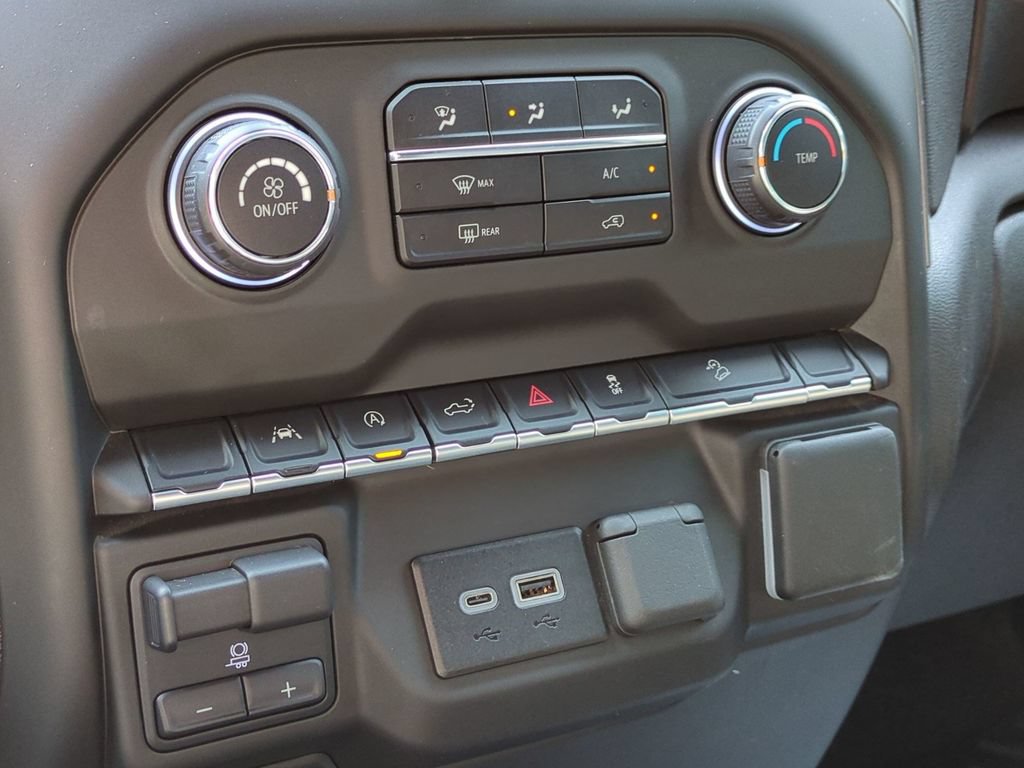 Used 2025 Chevrolet Silverado 1500 Custom Trail Boss AWD/4WD image 19