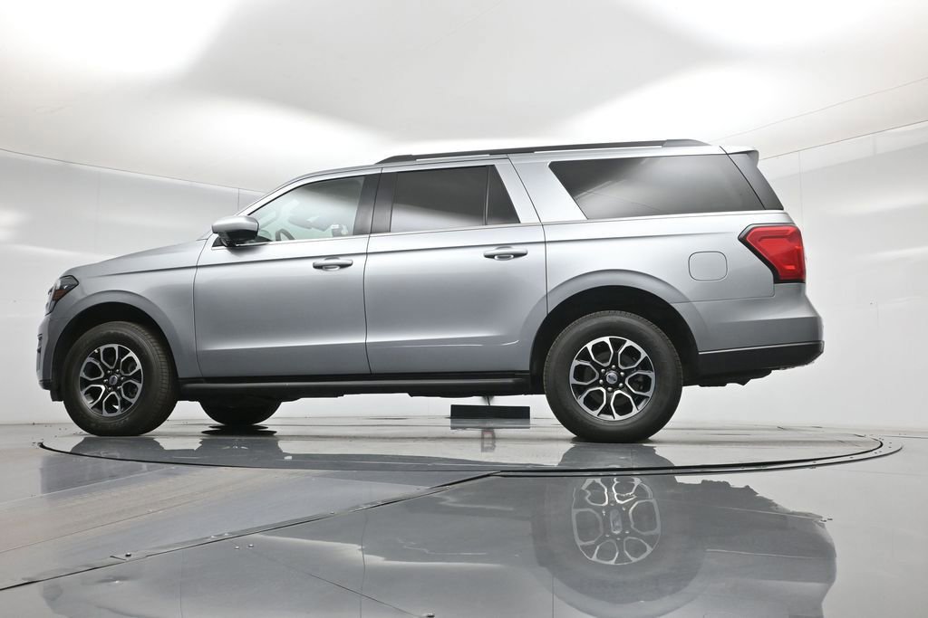 Certified 2024 Ford Expedition Max XLT image 30