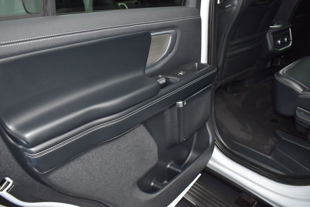 Certified 2025 Ford Expedition Platinum AWD/4WD image 18