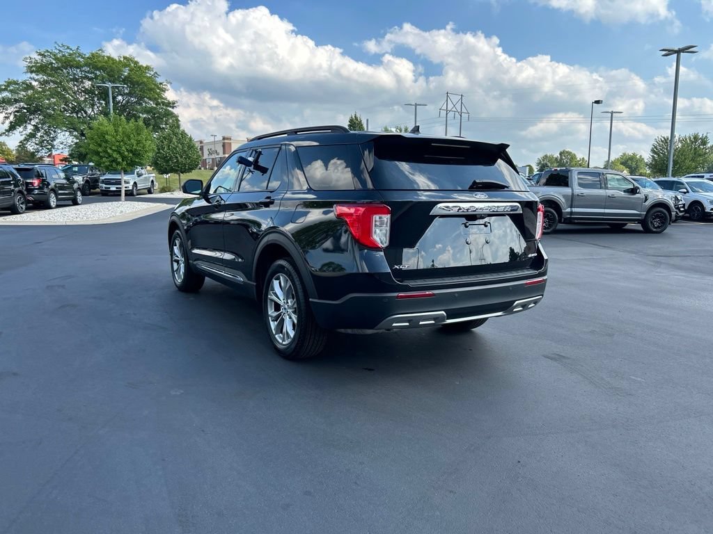 Certified 2023 Ford Explorer XLT w/ Equipment Group 202A AWD/4WD image 9