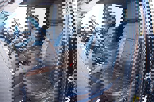 Used 2020 GMC Sierra 1500 SLT w/ SLT Premium Package image 16