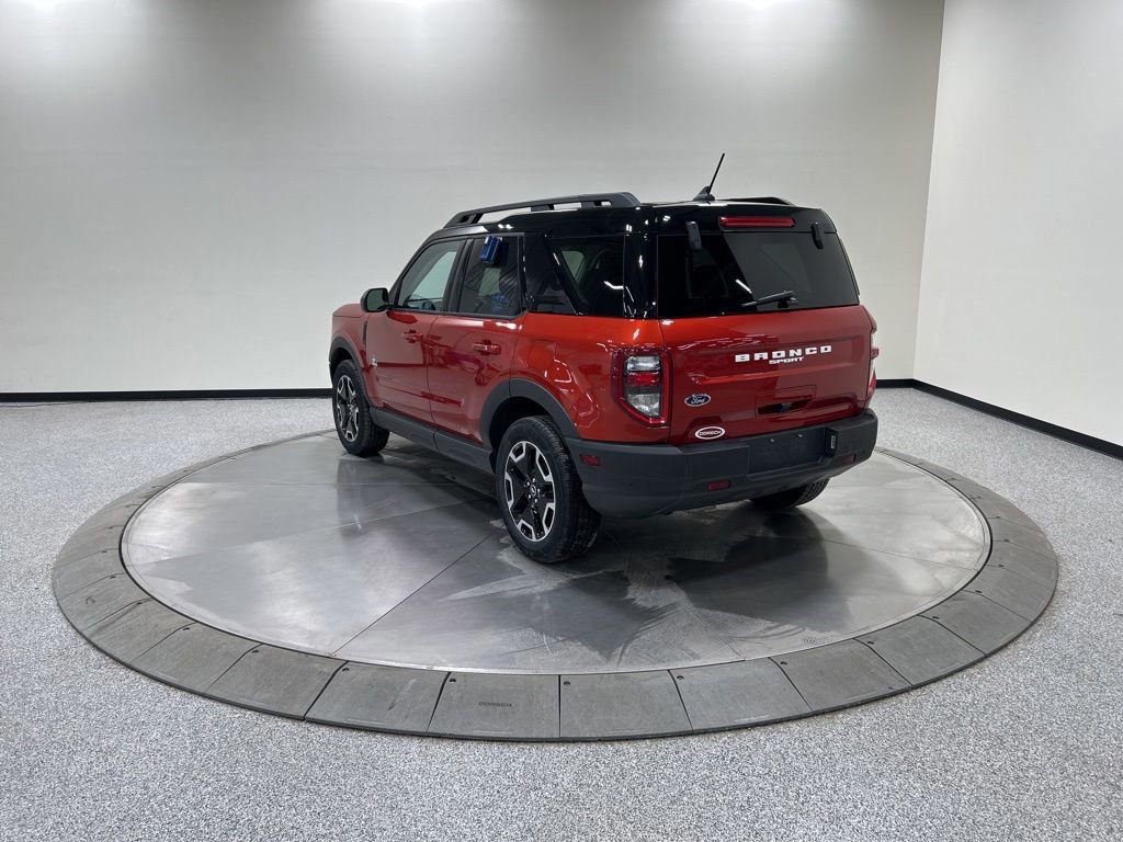 Certified 2023 Ford Bronco Sport Outer Banks w/ Tech Package image 3