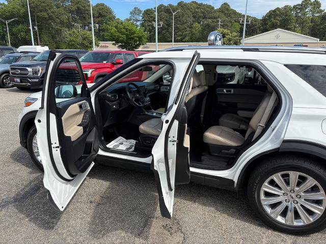 Certified 2020 Ford Explorer Limited w/ Class III Trailer Tow Package image 11