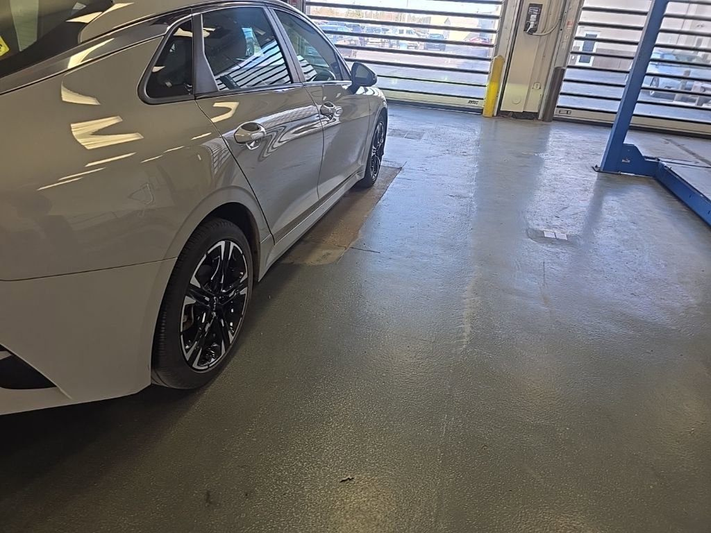 Used 2024 Kia K5 GT-Line w/ GT-Line Premium Package image 4