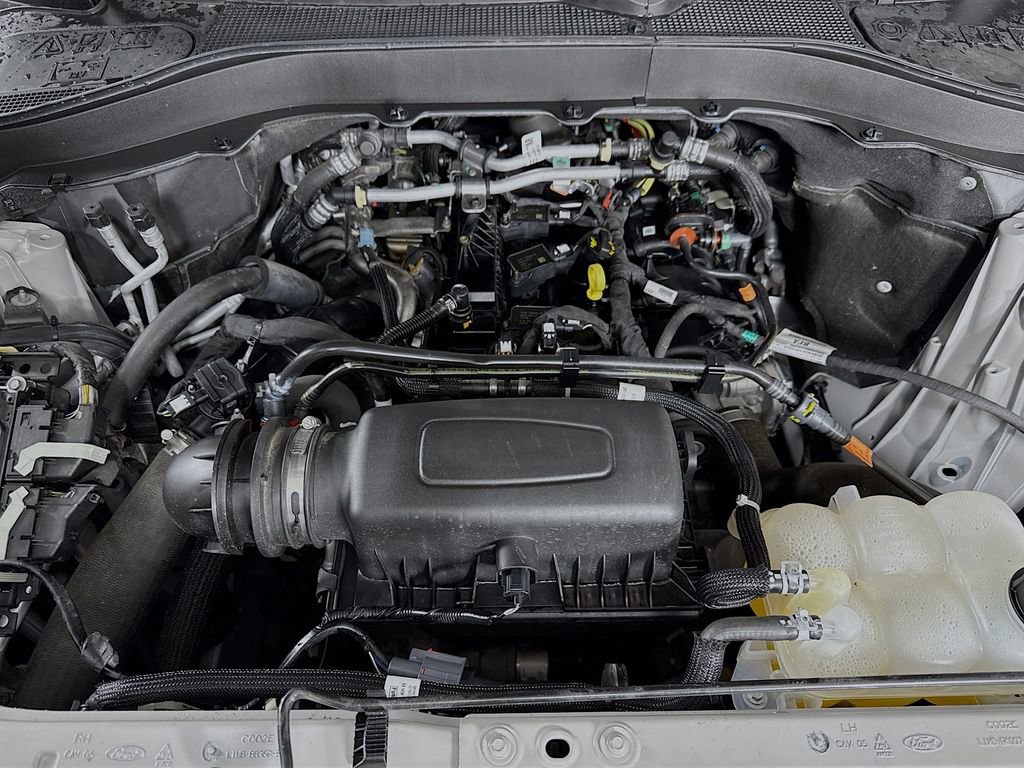 Certified 2023 Ford Explorer XLT w/ Equipment Group 202A image 31