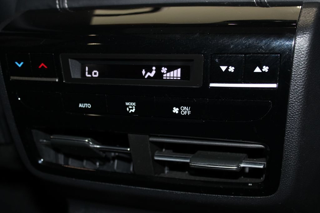 Used 2023 Acura MDX w/ Technology Package AWD/4WD image 36