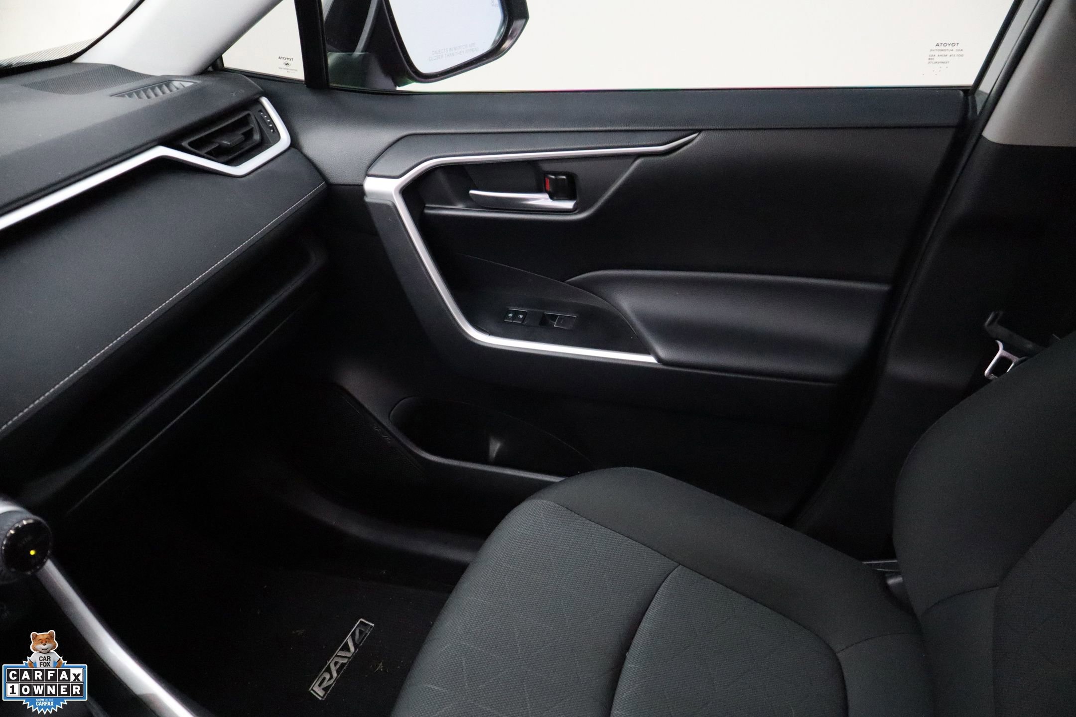 Used 2023 Toyota RAV4 XLE w/ Convenience Package image 22