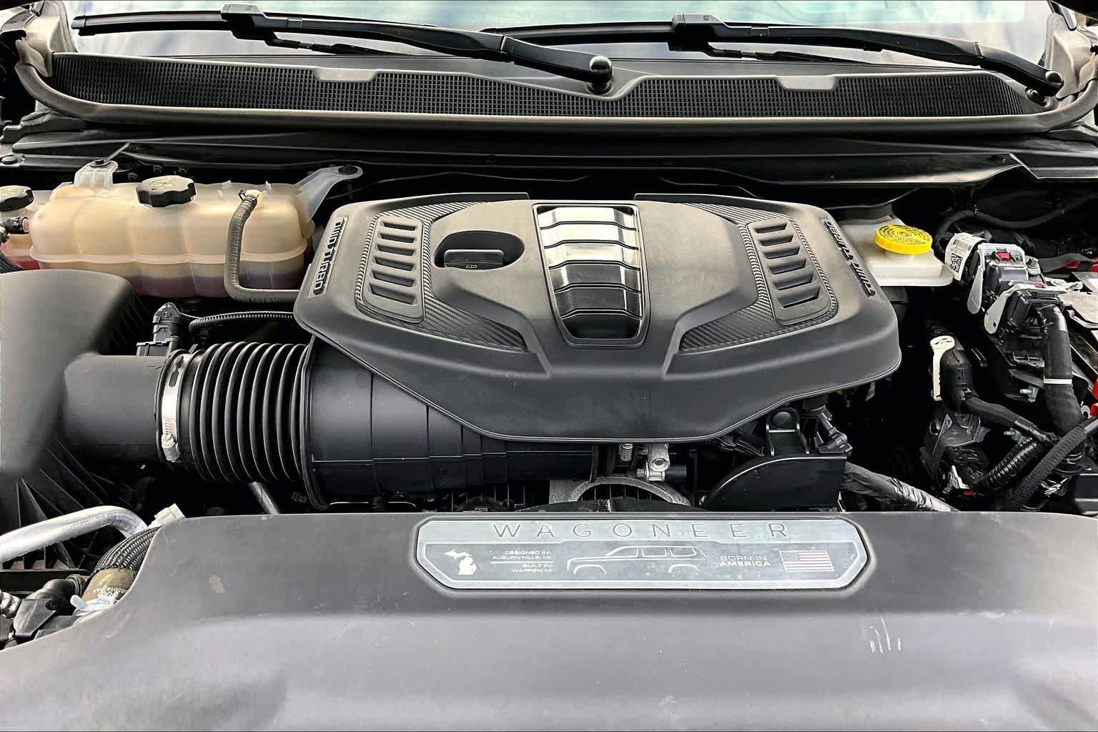 Used 2024 Jeep Wagoneer Series III w/ Flexible Seating Group AWD/4WD image 30
