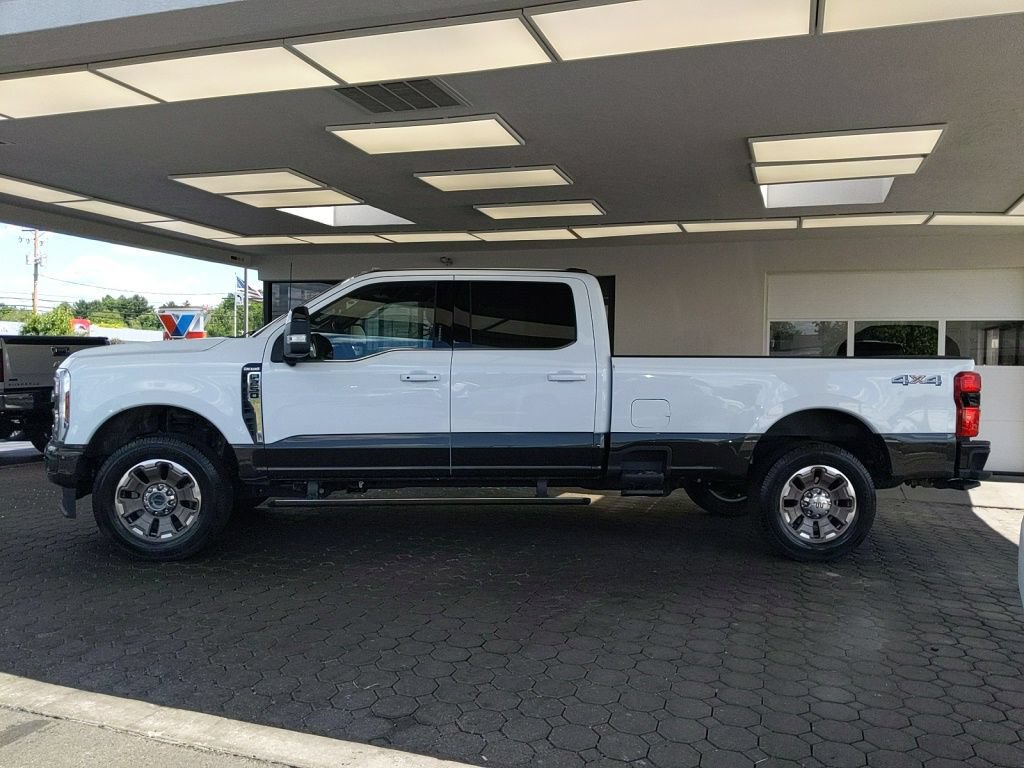 Certified 2024 Ford F250 King Ranch AWD/4WD image 9