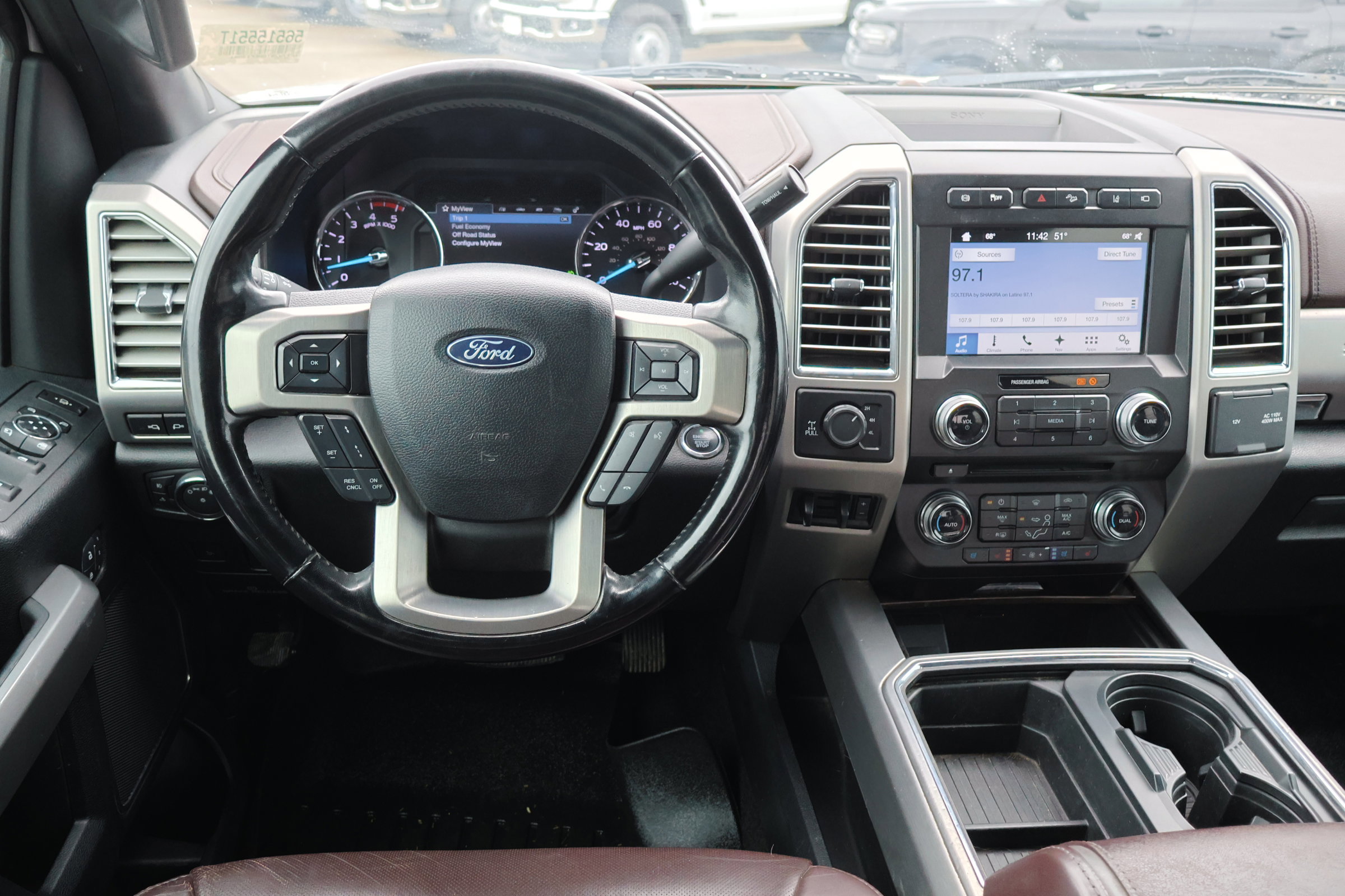 Certified 2017 Ford F250 Platinum w/ Platinum Ultimate Package image 29