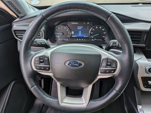 Certified 2022 Ford Explorer XLT w/ Equipment Group 202A AWD/4WD image 19