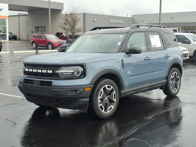 Certified 2024 Ford Bronco Sport Outer Banks w/ Tech Package AWD/4WD image 3