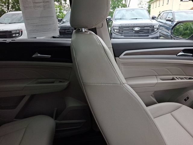 Used 2022 Volkswagen Atlas SEL AWD/4WD image 13
