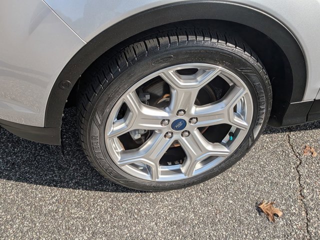 Certified 2019 Ford Escape Titanium image 11