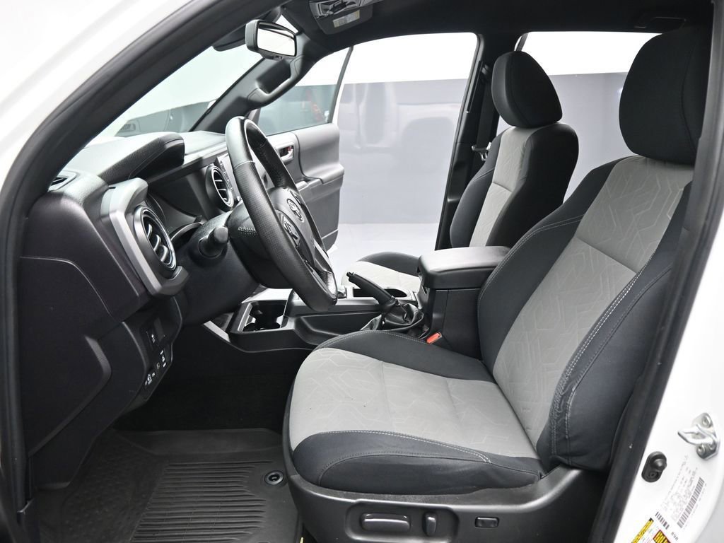 Used 2023 Toyota Tacoma TRD Off-Road image 37