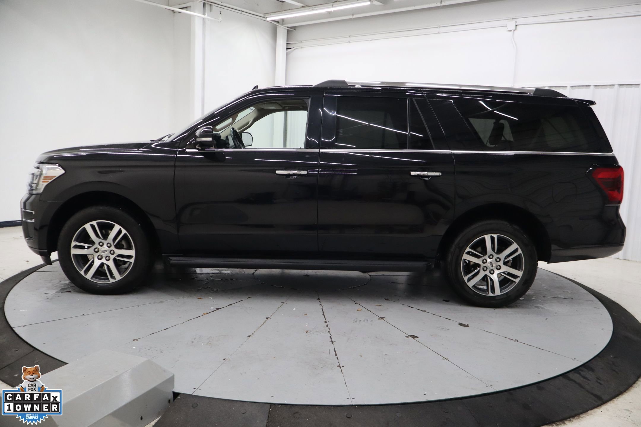 Certified 2024 Ford Expedition Max Limited RWD image 6