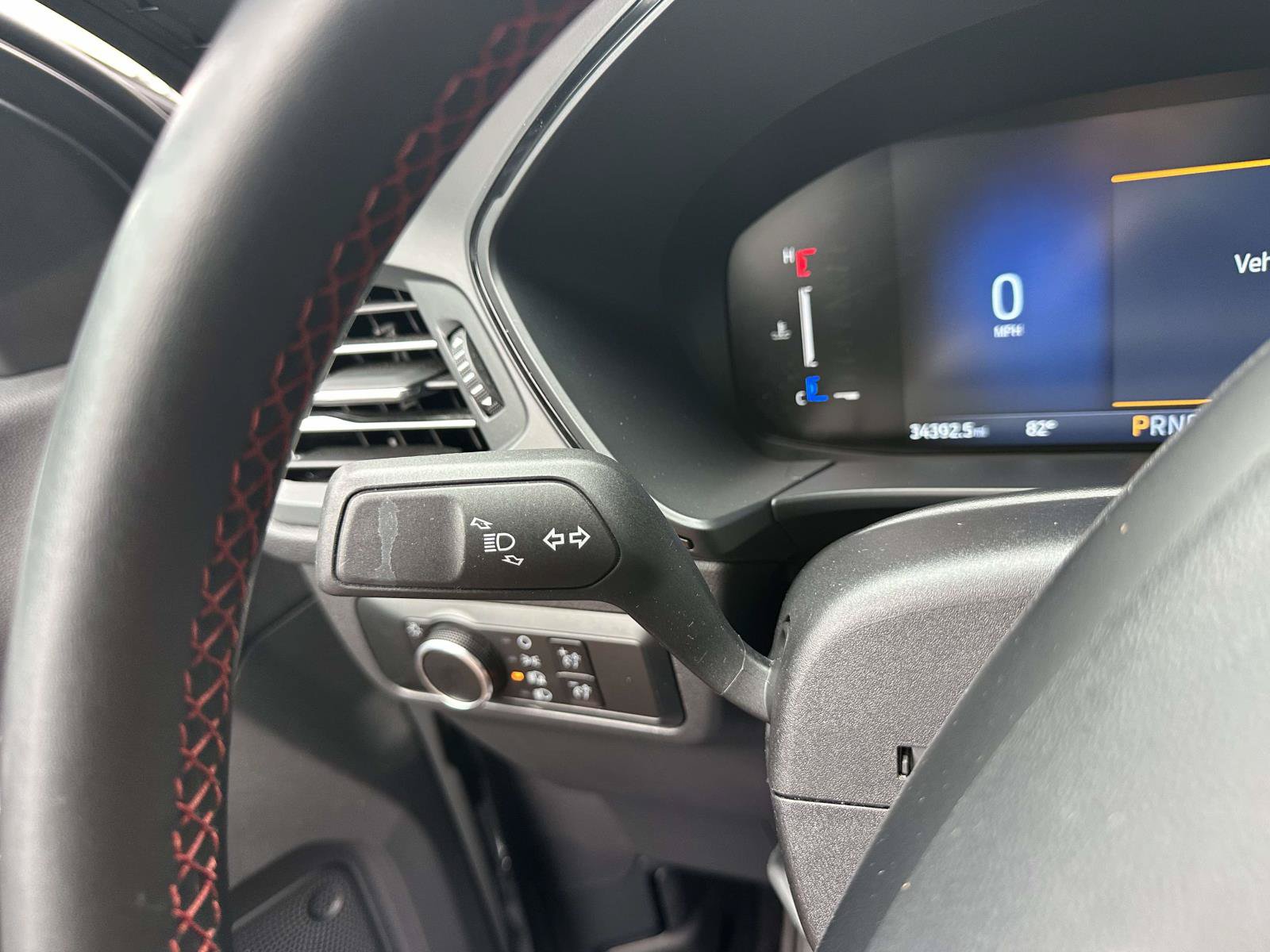 Certified 2025 Ford Escape ST-Line AWD/4WD image 31