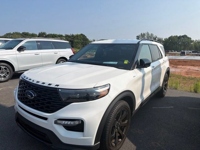 Certified 2023 Ford Explorer ST-Line w/ Class IV Trailer Tow Package