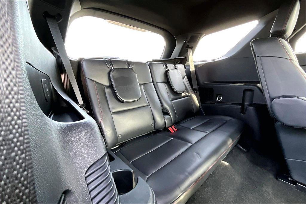 Certified 2025 Ford Explorer ST-Line w/ Premium Package image 27