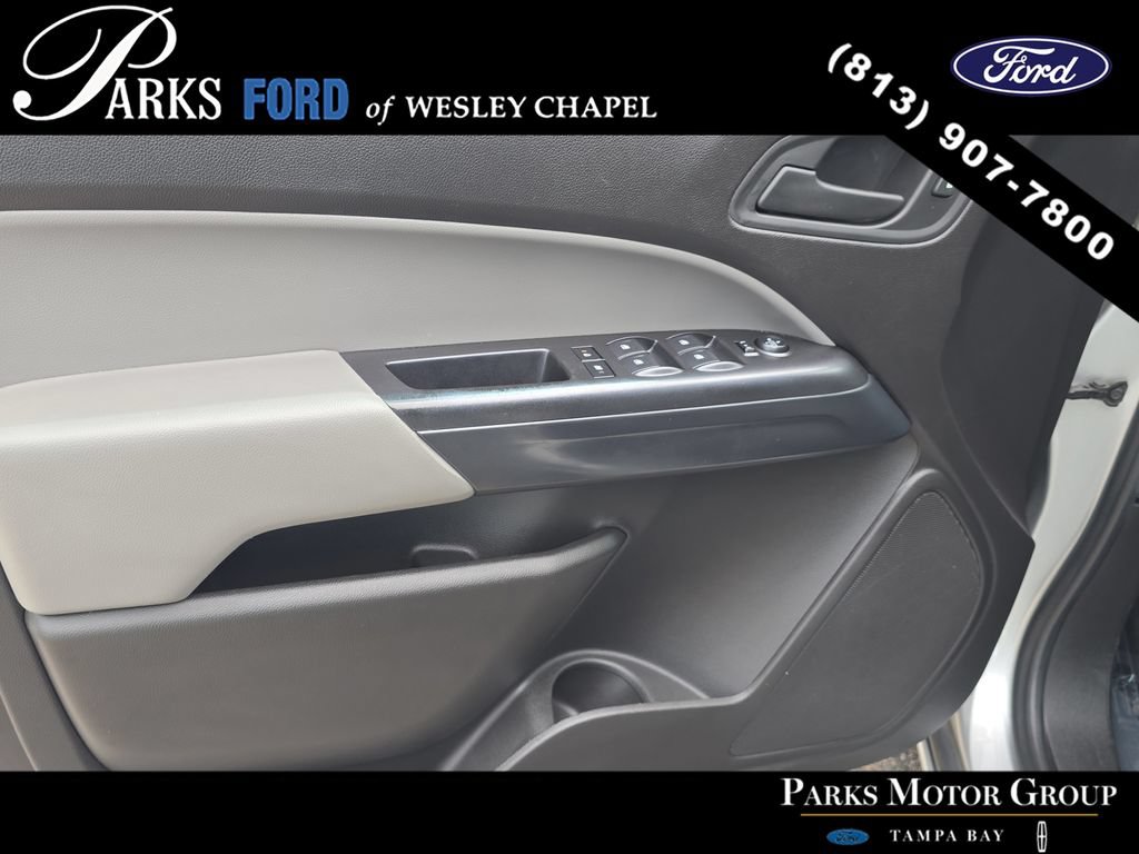 Used 2017 Chevrolet Colorado W/T w/ WT Convenience Package RWD image 15