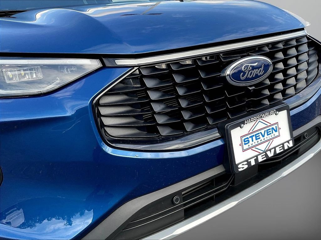 Certified 2023 Ford Escape Platinum w/ Premium Technology Package AWD/4WD image 37