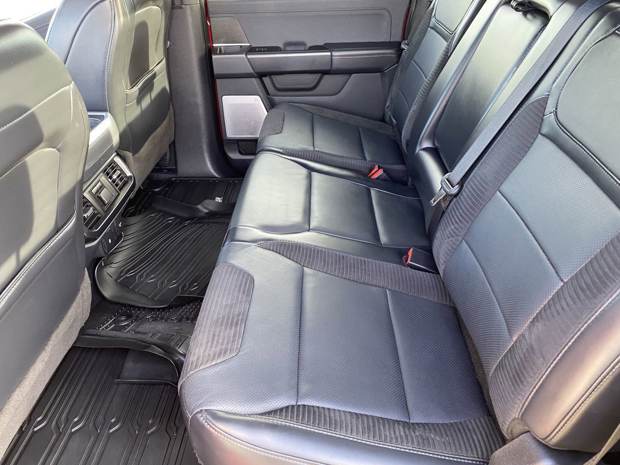 Certified 2023 Ford F150 Raptor w/ Raptor Carbon Fiber Package image 20