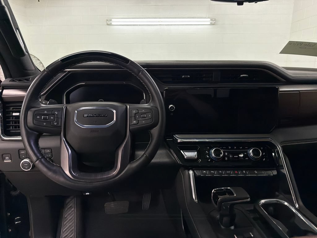 Used 2026 GMC Sierra 1500 Denali Ultimate AWD/4WD image 9