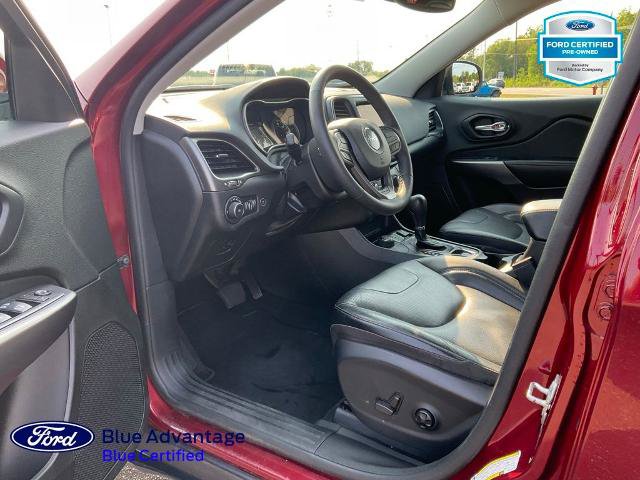 Used 2021 Jeep Cherokee Latitude Lux w/ Comfort/Convenience Group AWD/4WD image 16