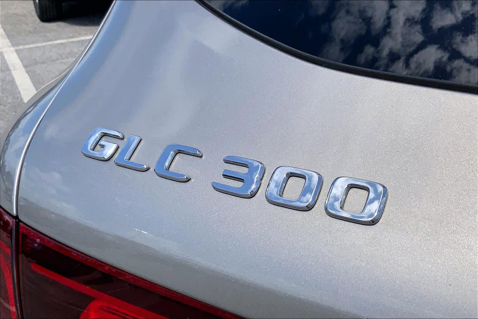 Used 2021 Mercedes-Benz GLC 300 image 29