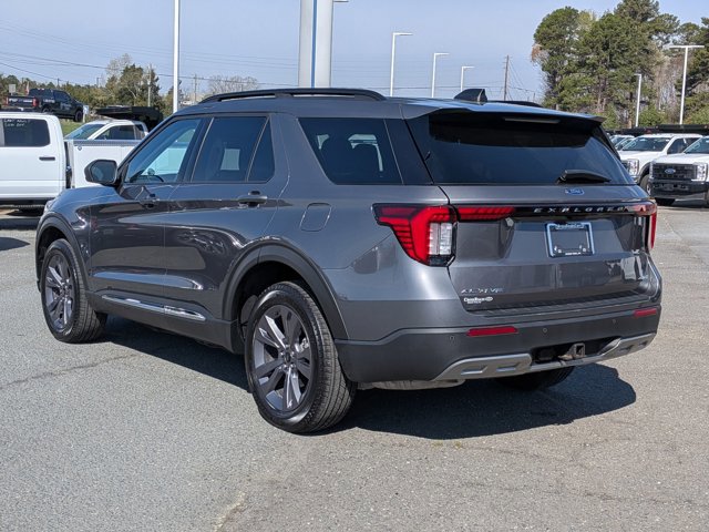 Certified 2025 Ford Explorer Active w/ Active Comfort Package AWD/4WD image 6