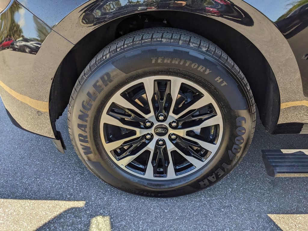 Certified 2025 Ford Expedition Max Platinum AWD/4WD image 37