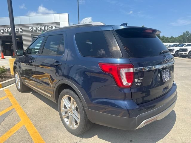 Certified 2017 Ford Explorer XLT w/ Equipment Group 202A FWD image 12