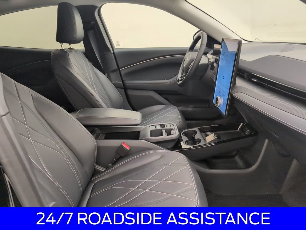 Certified 2025 Ford Mustang Mach-E Select w/ Comfort Package Lite image 16