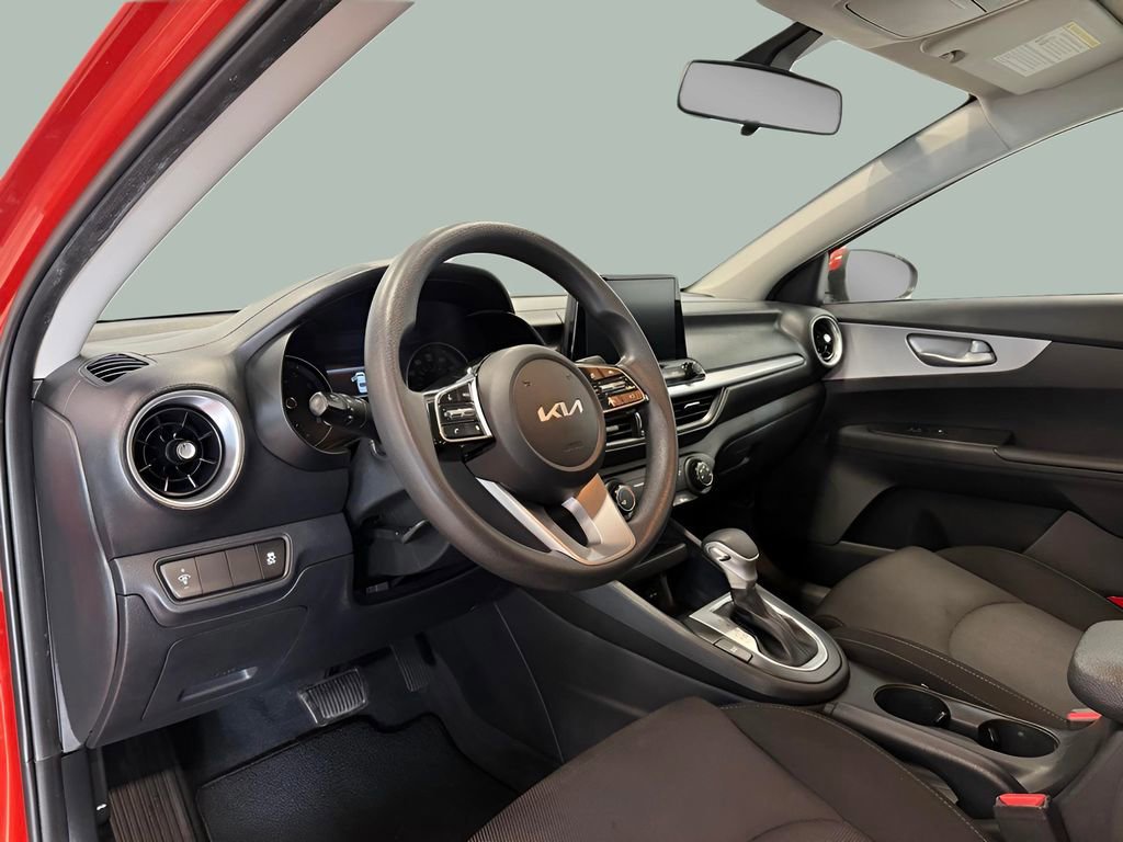 Used 2022 Kia Forte LXS FWD image 21