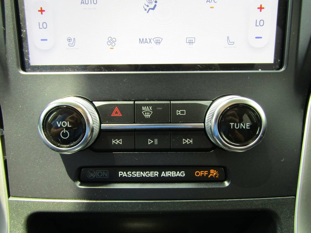 Certified 2023 Ford Edge SEL w/ Convenience Package AWD/4WD image 16