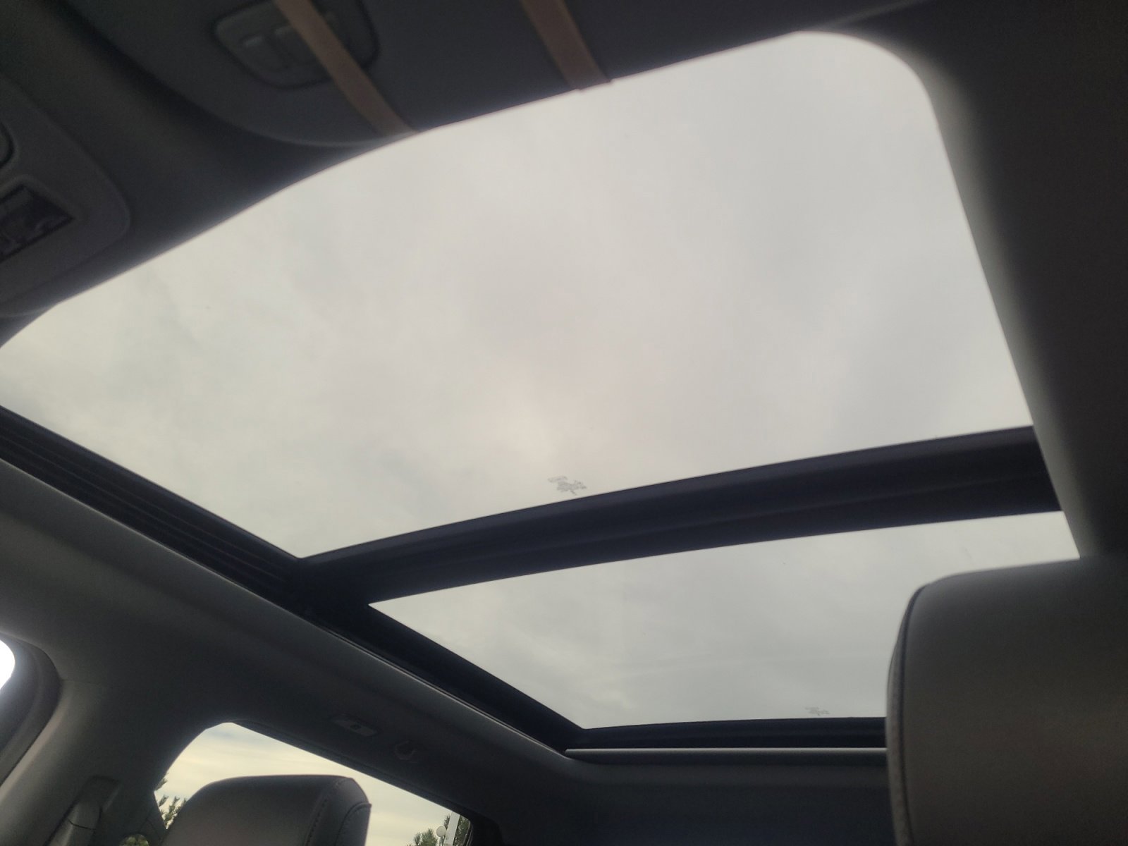 Certified 2025 Ford F350 Lariat w/ Black Appearance Package image 34