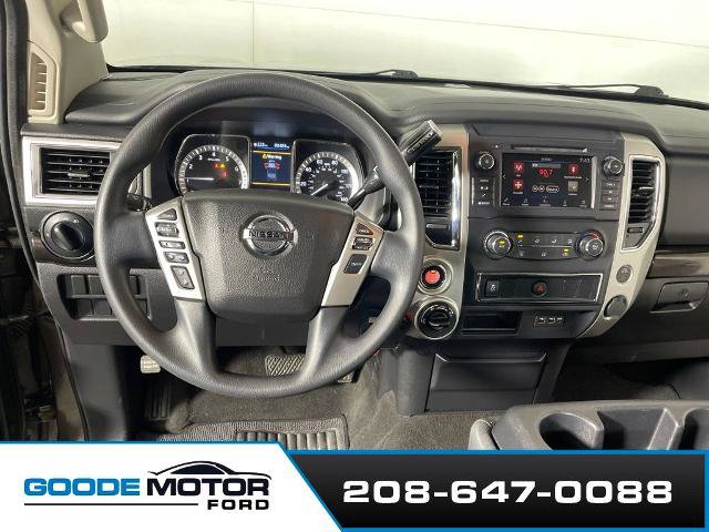 Used 2019 Nissan Titan SV AWD/4WD image 13