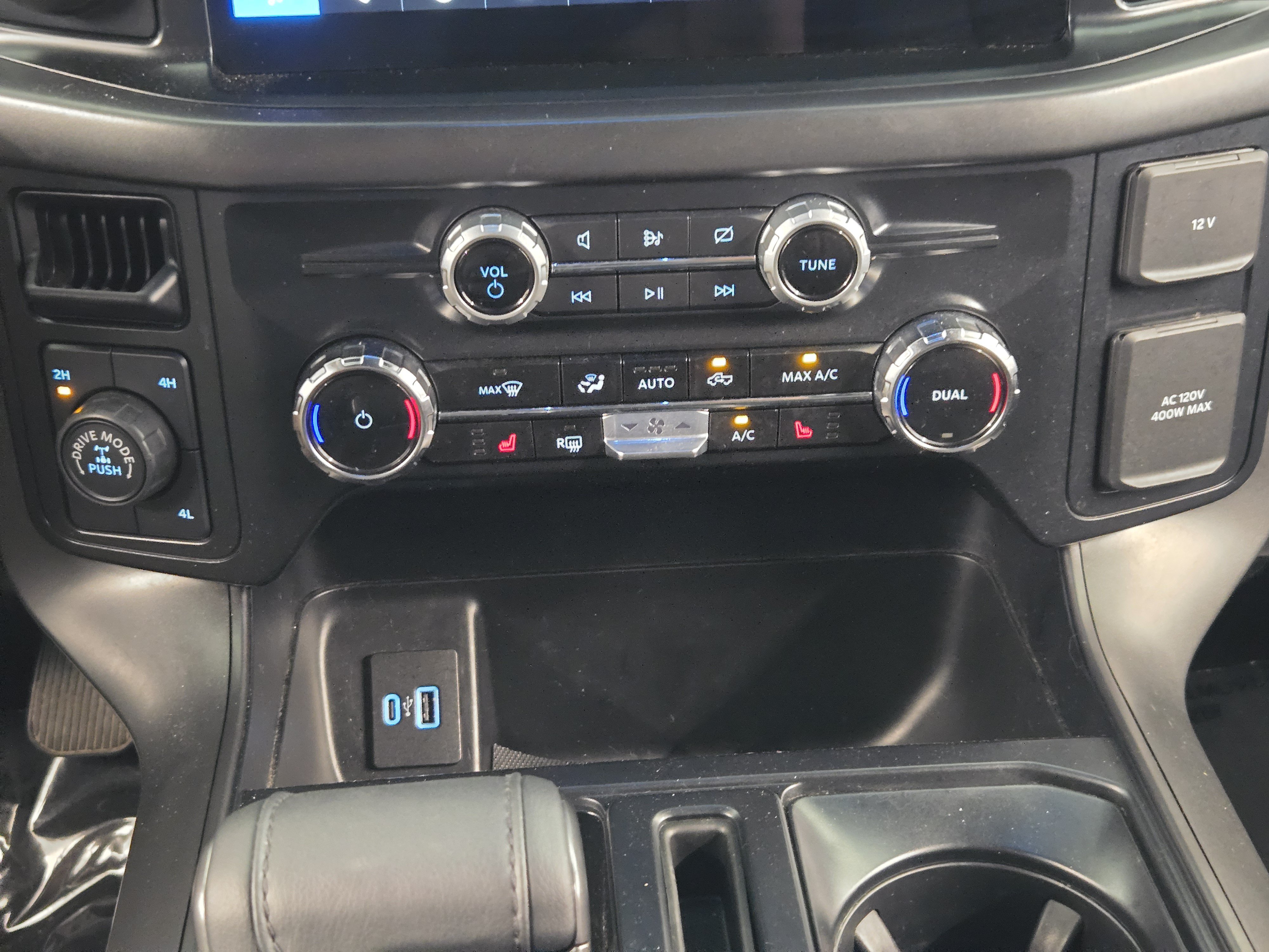 Certified 2024 Ford F150 XLT w/ Equipment Group 302A MID AWD/4WD image 19
