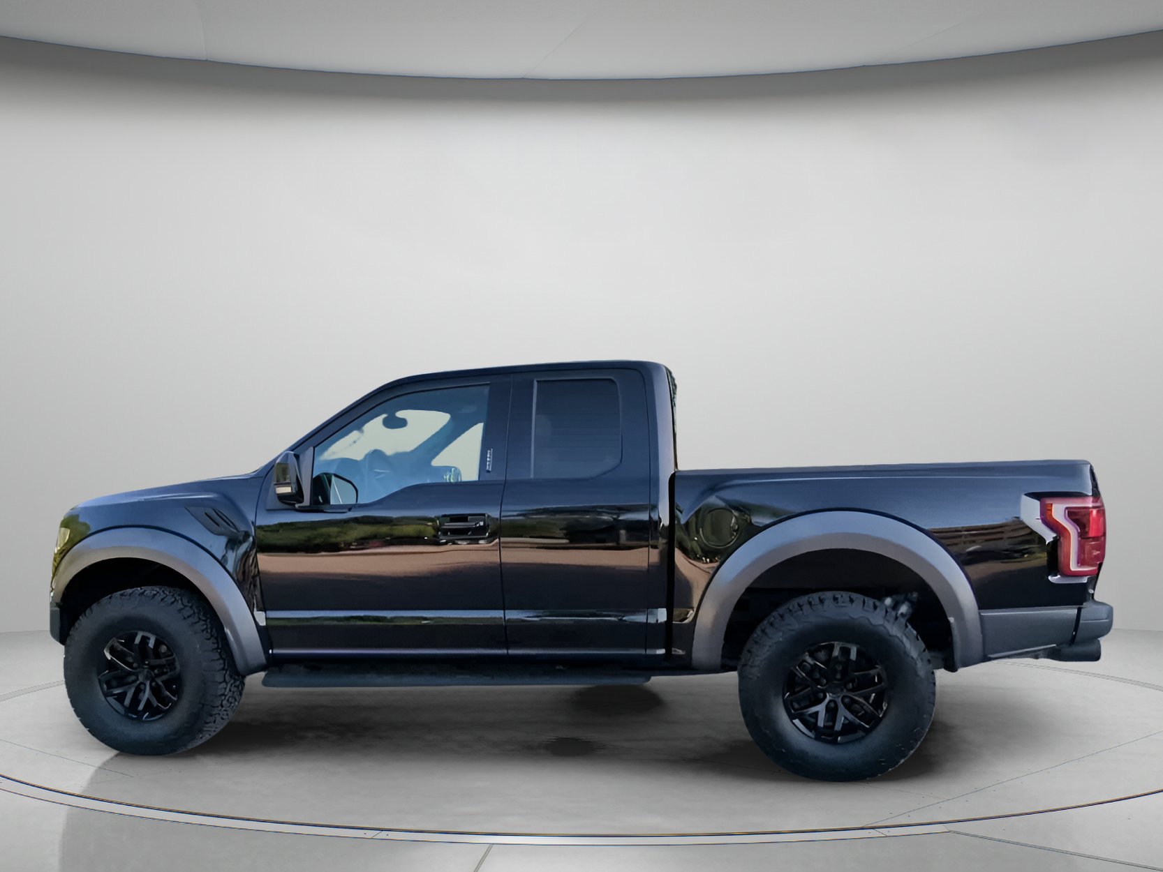 Certified 2018 Ford F150 Raptor w/ Equipment Group 802A Luxury AWD/4WD image 17