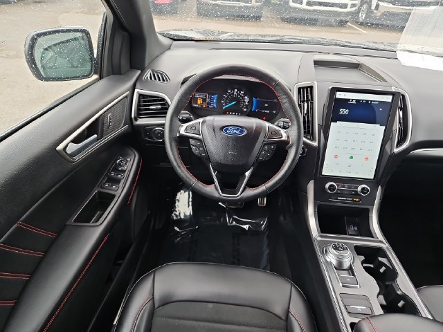 Certified 2024 Ford Edge ST-Line AWD/4WD image 11