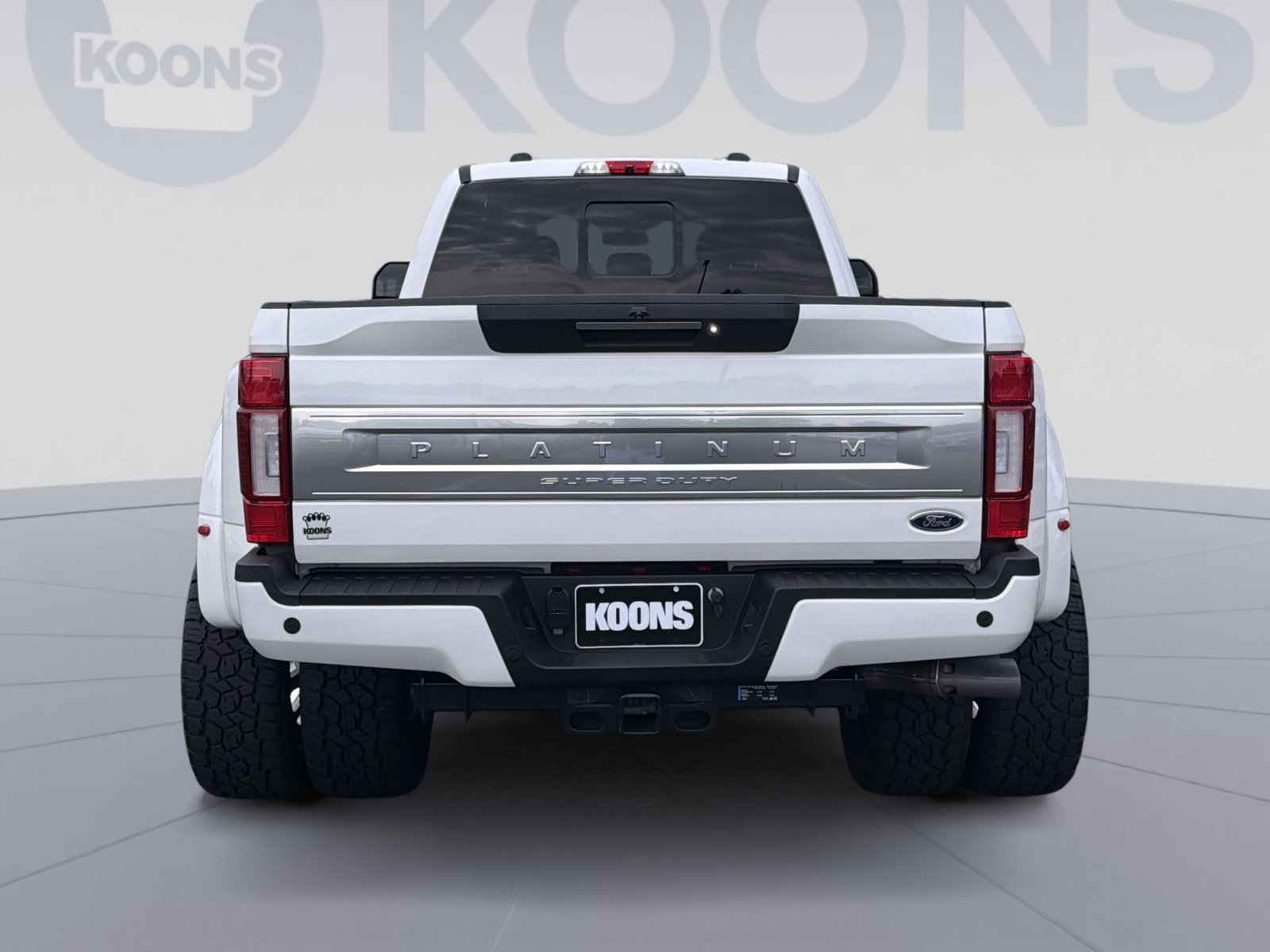 Certified 2022 Ford F450 Platinum w/ FX4 Off-Road Package AWD/4WD image 5