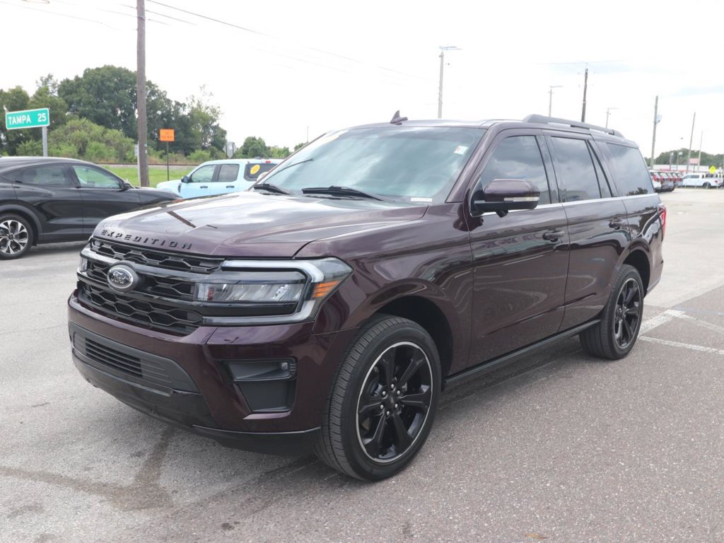 Certified 2024 Ford Expedition Limited RWD image 5