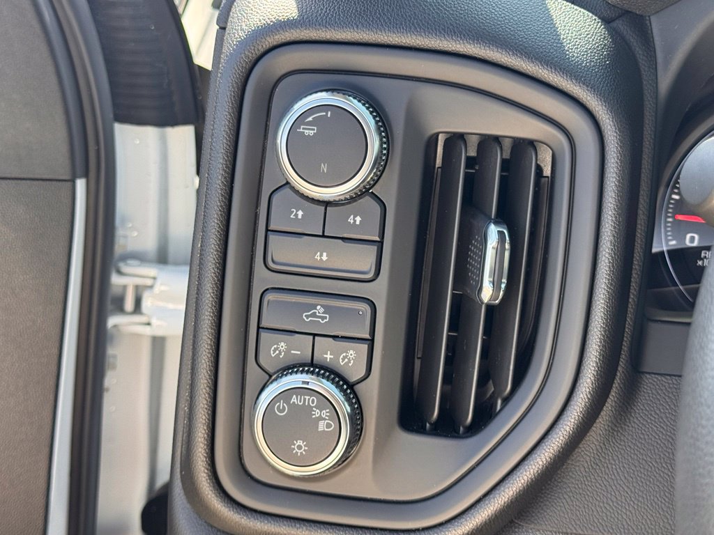 Used 2022 GMC Sierra 3500 Pro w/ Convenience Package AWD/4WD image 22