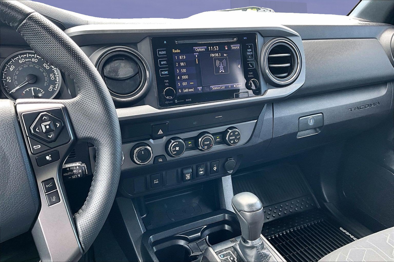 Used 2019 Toyota Tacoma TRD Off-Road AWD/4WD image 10
