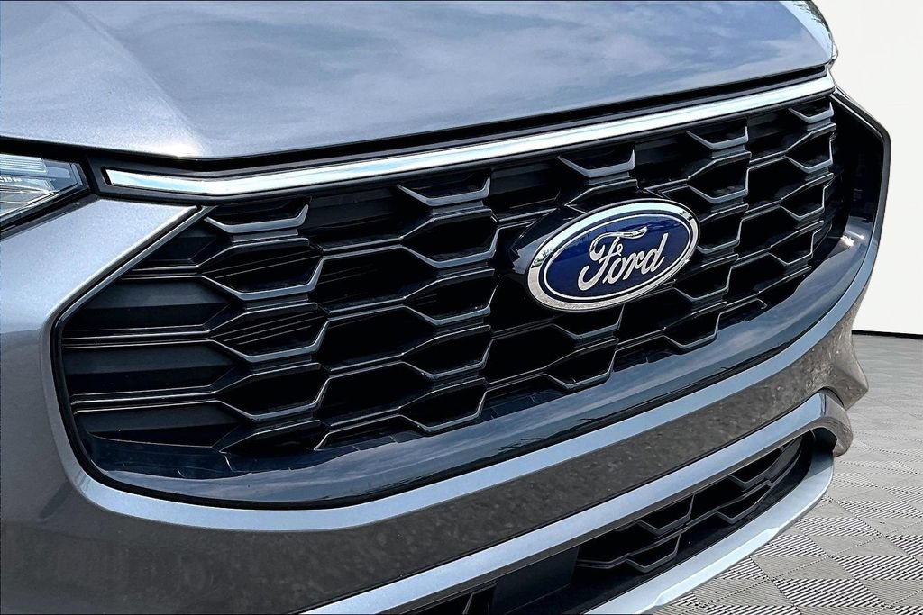 Certified 2024 Ford Escape ST-Line w/ Tech Pack #1 AWD/4WD image 28